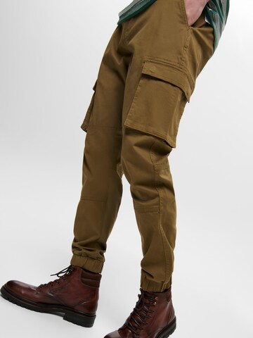 Only & Sons Tapered Cargo Pants 'Cam Stage' in Brown