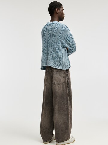 Pull&Bear Baggy Jeans i brun