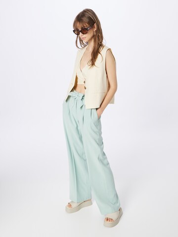 ESPRIT Wide leg Trousers with creases in Green