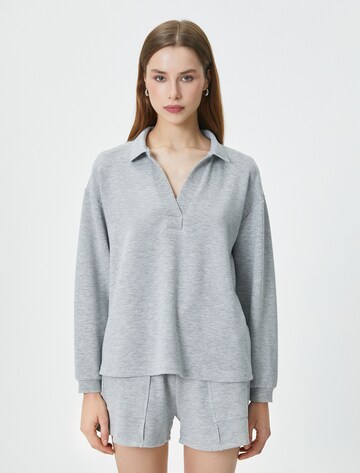 Koton Sweatshirt in Grey: front