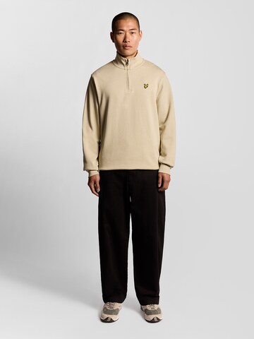 Lyle & Scott Sweatshirt in Beige