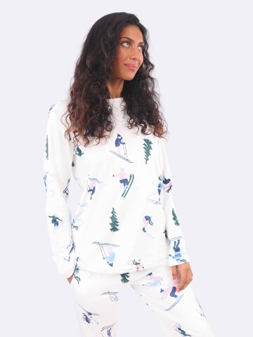 COZEE Pyjamas 'Skiers Velvet Pyjamas' i vit: framsida