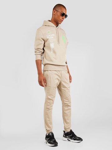 Calvin Klein Jeans Sweatshirt 'FUTURE FADE' i beige