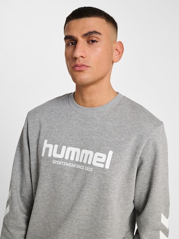 Hummel Sweatshirt 'LEGACY 2.0' i grå