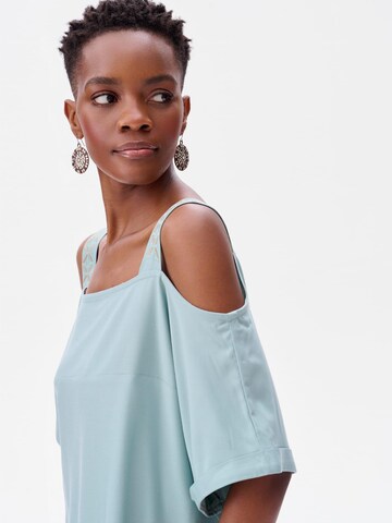 Blue Shadow Blouse in Green