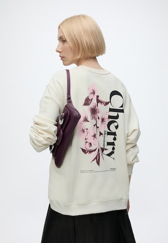 HUGO Sweatshirt 'Classic' in White