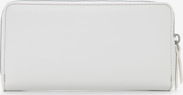 TAMARIS Wallet 'Anuschka' in White