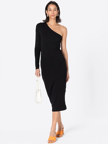 Rochie de la NU-IN pe negru