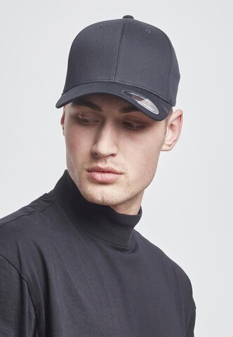 Flexfit - Gorra en negro