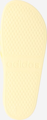 ADIDAS SPORTSWEAR - Sapato de praia/banho 'Adilette Aqua' em amarelo