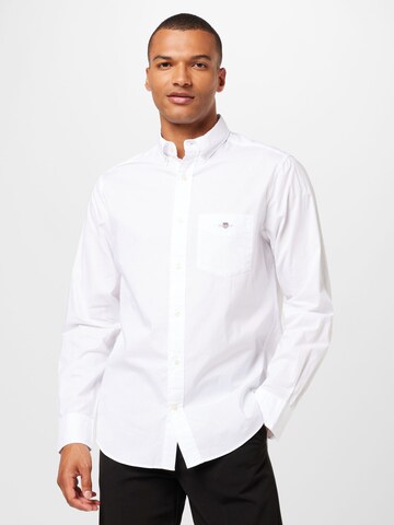 Regular fit Camicia di GANT in bianco: frontale