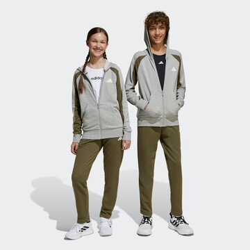 ADIDAS SPORTSWEAR Träningsdräkt i grå: framsida