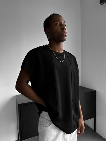 Kleidermafia - Camiseta 'Oversized Batwing Seam-Detail T-Shirt - Black' en negro
