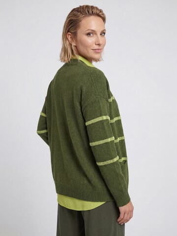 Olsen Strickjacke 'Cora' in Grün: Rückseite