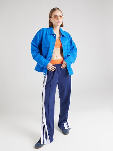 ADIDAS ORIGINALS Prehodna jakna '3 STRIPE' | modra barva