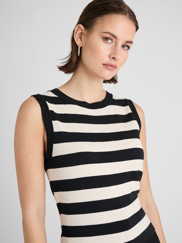 Guido Maria Kretschmer Women Knitted top 'Maira' in Black