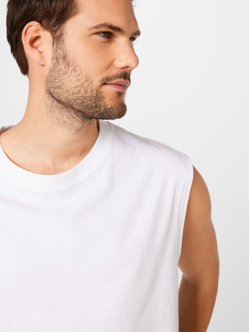 WEEKDAY - Camiseta 'BEN' en blanco