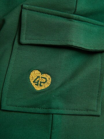 4PRESIDENT Regular Pants 'Abby' in Green