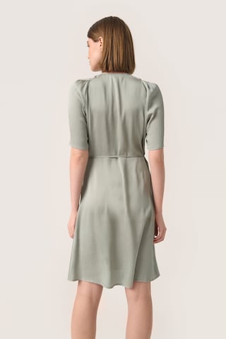 SOAKED IN LUXURY Blousejurk 'Loana' in Grijs