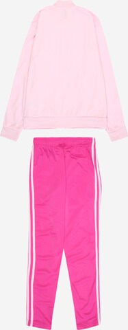 ADIDAS SPORTSWEAR Træningsdragt 'Essentials' i pink