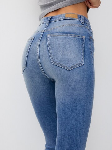 Pull&Bear Skinny Jeans in Blauw