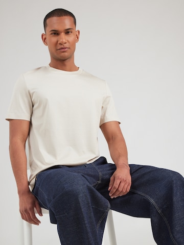 s.Oliver - Camiseta en beige: frente