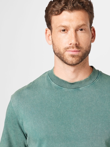 Redefined Rebel T-Shirt 'Gomes' in Grün