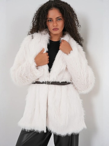 Bigdart Winter Coat in White: front