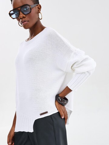 Blue Shadow Sweater in Beige