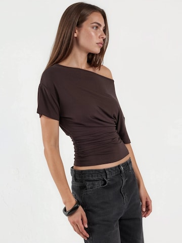 T-shirt Hiccup en marron