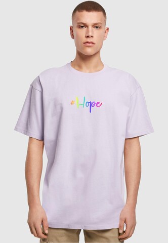 Merchcode Shirt 'Hope Rainbow' in Lila: voorkant