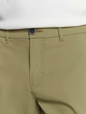 No Excess Regular Chino in Groen