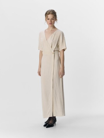 Robe OBJECT en blanc