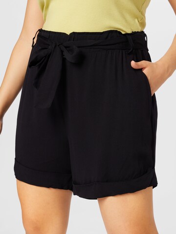 Z-One Loosefit Shorts 'Lucia' in Schwarz