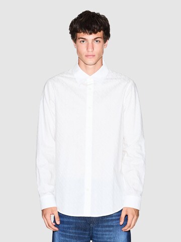 Coupe regular Chemise 'Camicie' ARMANI EXCHANGE en blanc : devant