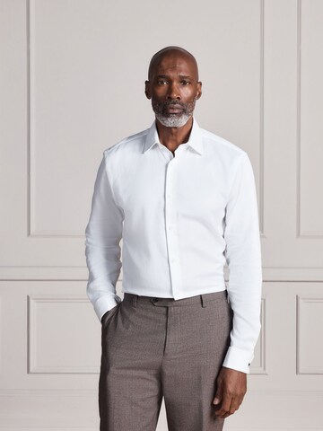 Next Slim Fit Hemd in Weiß: Vorderseite