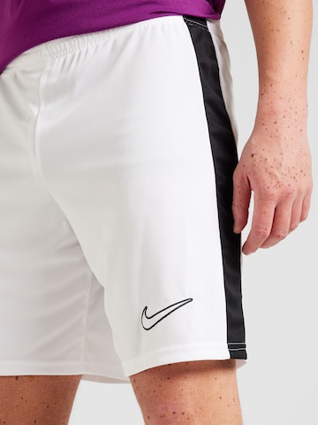 NIKE Normalny krój Spodnie sportowe 'Academy23' w kolorze biały