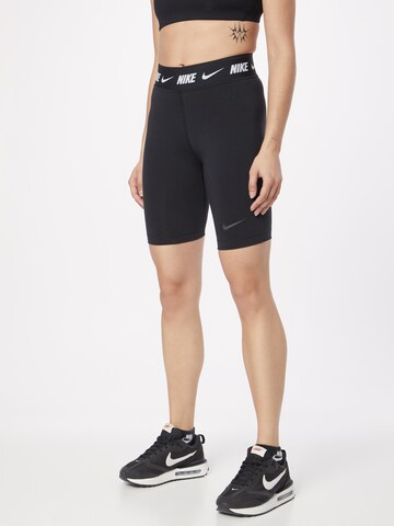 Nike Sportswear - Skinny Leggings en negro: frente