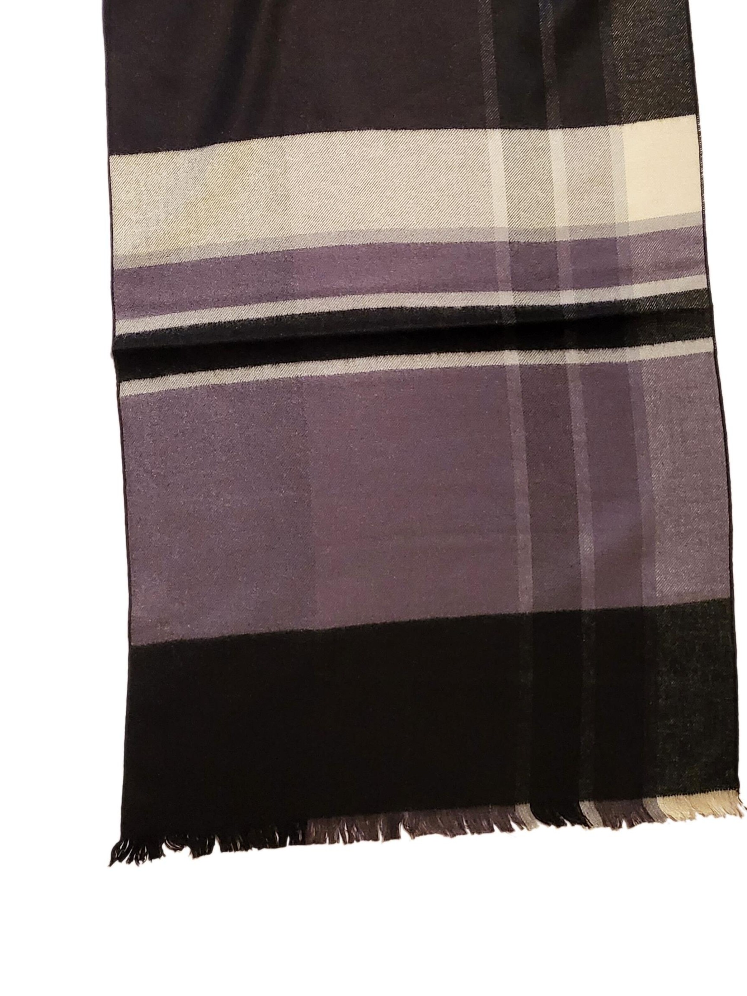 Posh Gear Scarf 'Rigatoseta' in Black