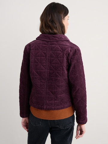 Seasalt Cornwall Välikausitakki ' Incoming Tide' ' värissä lila