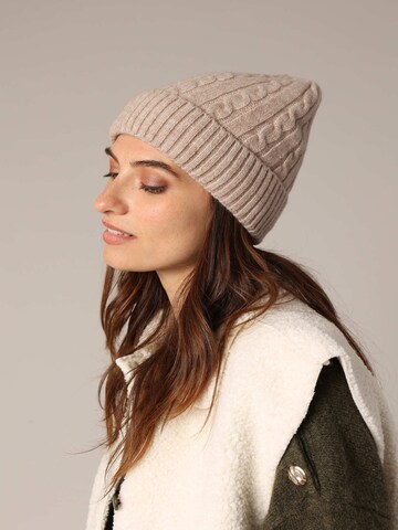 Deeluxe Muts 'Alpy' in Beige: voorkant
