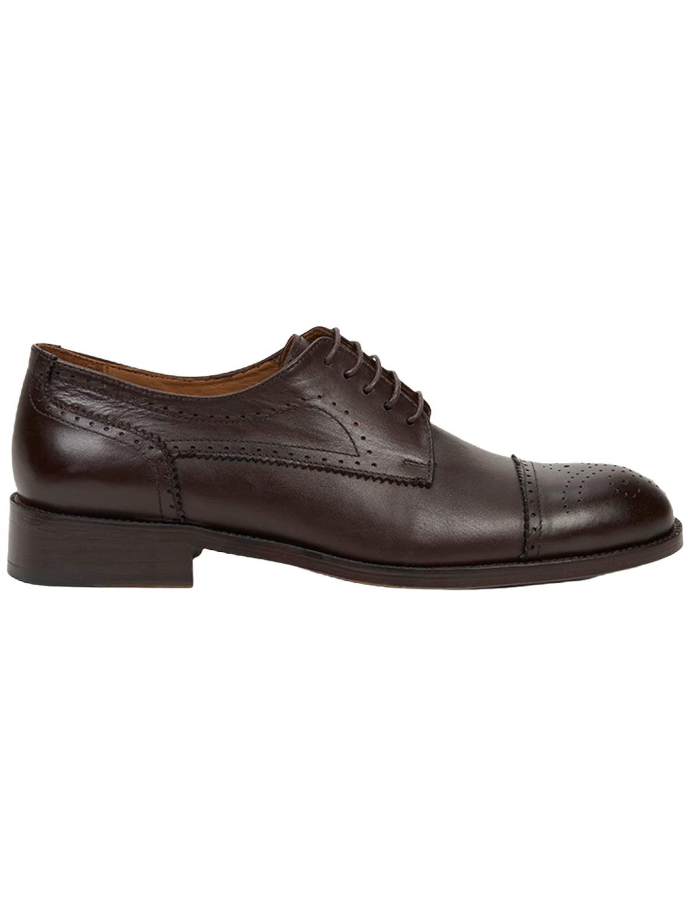 Desa Lace-Up Shoes in Brown