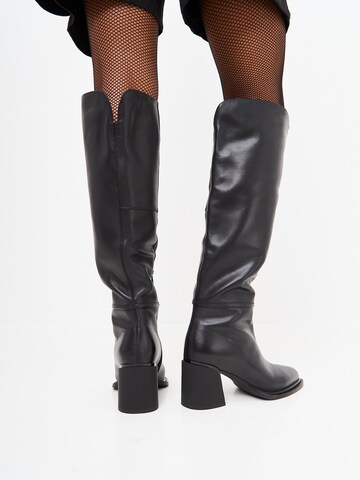 CESARE GASPARI Boots in Black