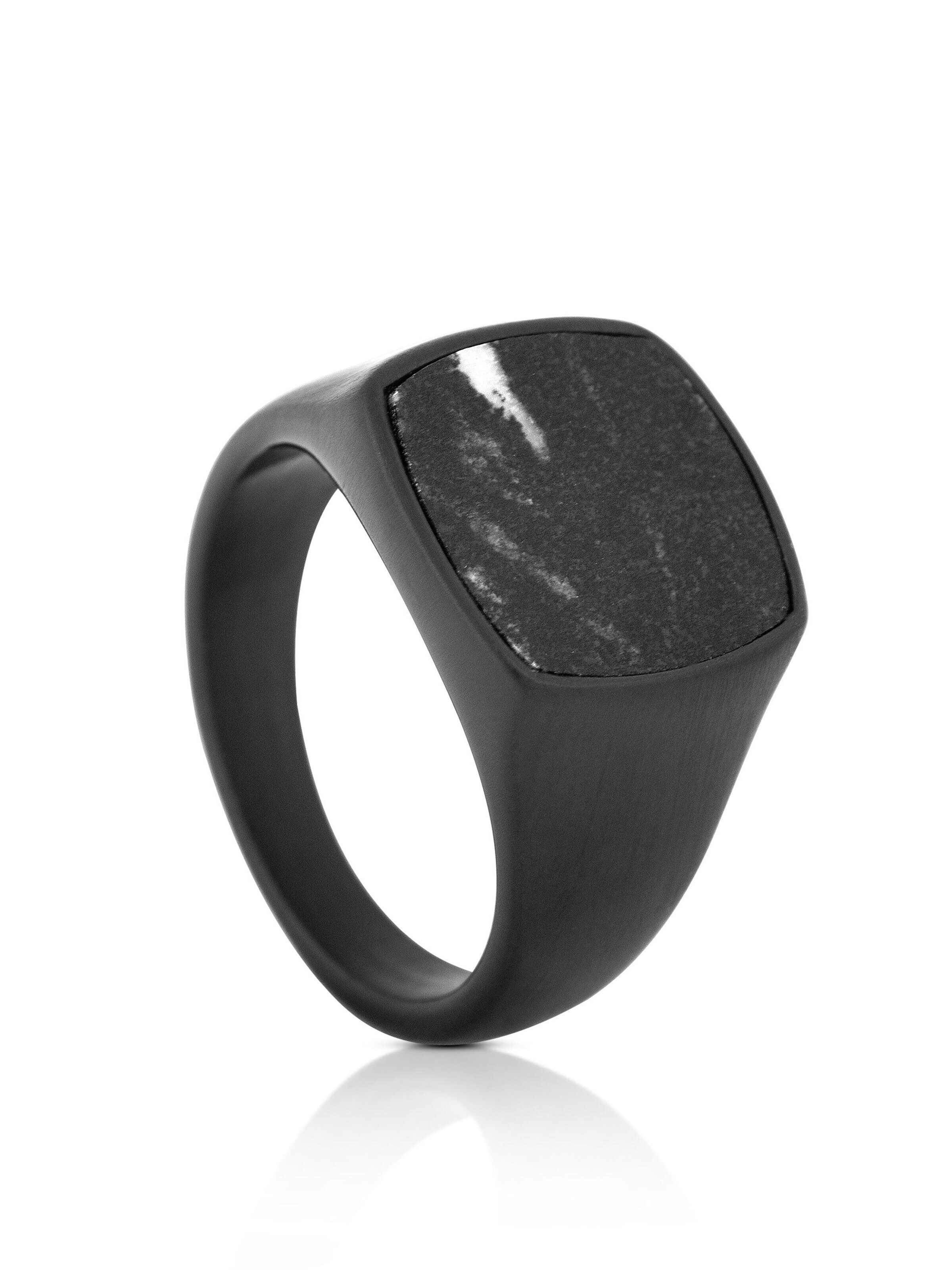 Akitsune Ring 'Opul' in Black