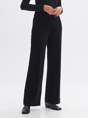 OPUS Wide leg Pleated Pants 'Mohni' in Black: front