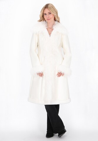 Manteau d’hiver 'Fashion Look' IZIA en blanc : devant