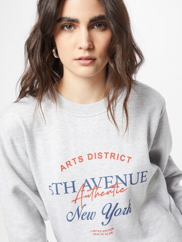 Nasty Gal Sweatshirt in Grey