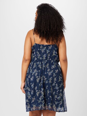 Robe d’été 'SMILLA' Vero Moda Curve en bleu