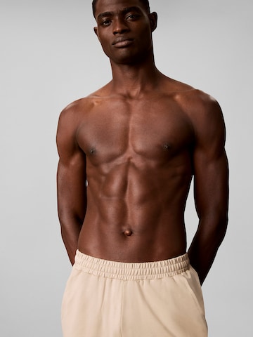 Calvin Klein Tapered Broek in Beige