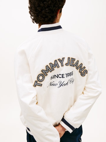 Tommy Jeans Átmeneti dzseki - fehér